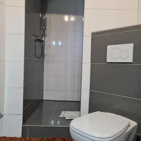 Work & Travel Monteurwohnung 아파트 바덴바덴